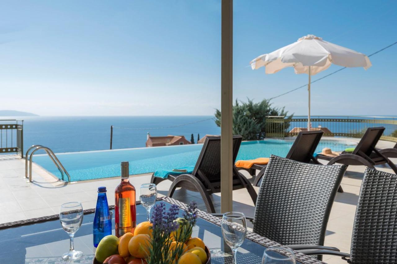 Lourdas Beach View Villa Vlachata Exteriér fotografie